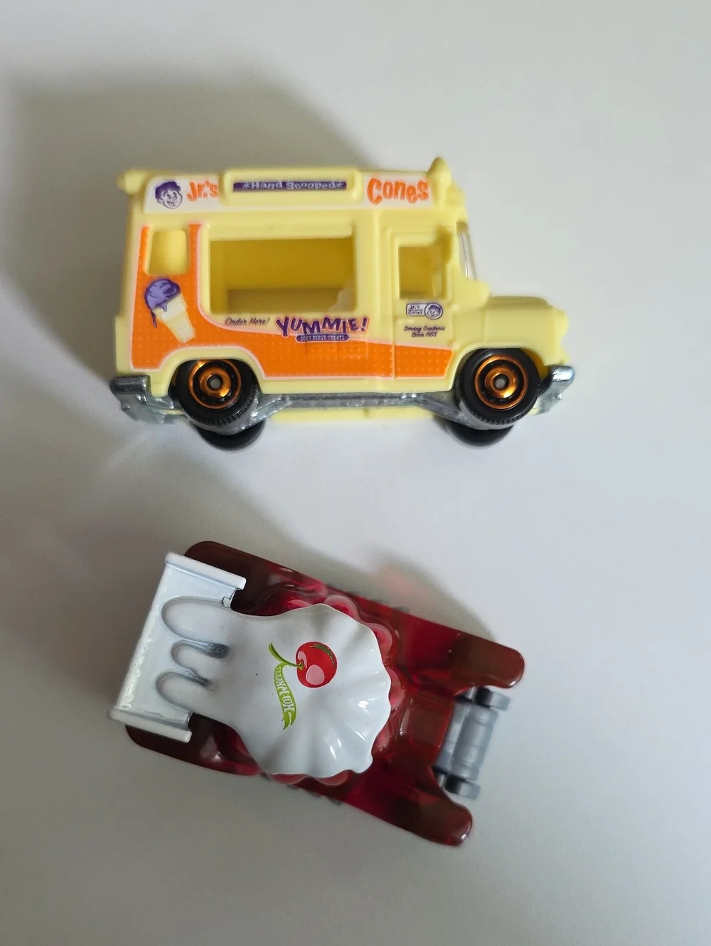 Hot Wheels Fun Assorted Bundle - Egg, Coffee, Jello, Hot Sauce, Icecream, Sushi